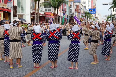 首里城祭。 沖縄県那覇市の国際通りにて。