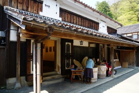 智頭宿にある石谷家住宅。所在地は鳥取県智頭町。
