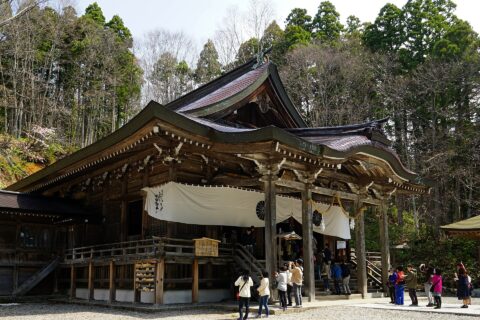 戸隠神社 中社。所在地は長野県長野市。