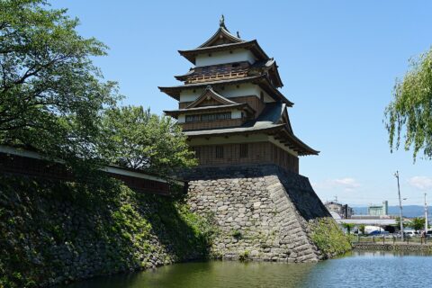 高島城。所在地は長野県諏訪市。