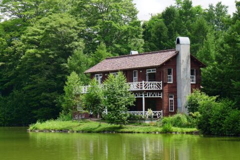 睡鳩荘。 所在地は長野県軽井沢町の軽井沢タリアセン。