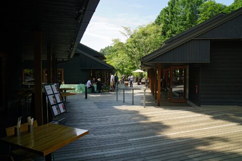 ハルニレテラス。 所在地は長野県軽井沢町。