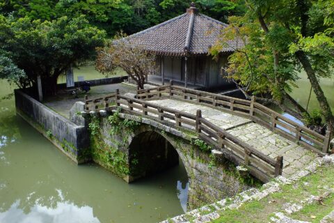 2014-02-28 Benzaiten-dō, Shurijō Park 首里城公園弁財天堂
