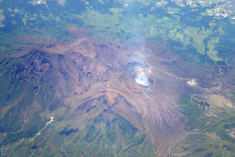 阿蘇山の空撮。
