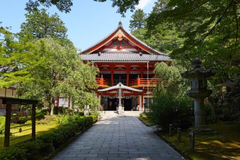 那谷寺。 所在地は石川県小松市。