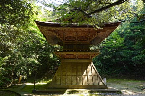 那谷寺。 所在地は石川県小松市。