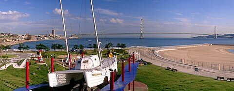 Akashi-Kaikyo_Bridge