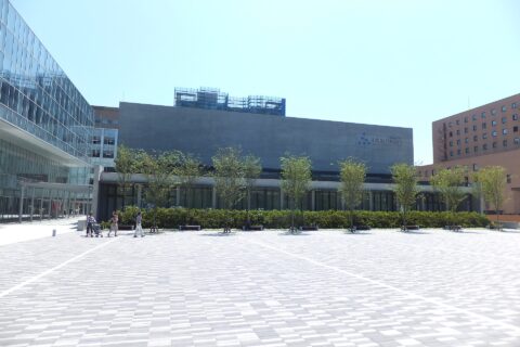 'Akita Museum of Art' is a museum of fine art located in Akita City, Japan. This architecte is designed by Tadao ANDO.