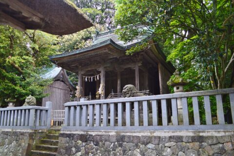 天津神社 (糸魚川市) 本殿