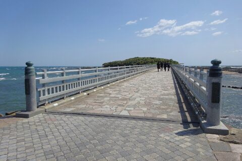 青島の弥生橋（本土側から撮影）