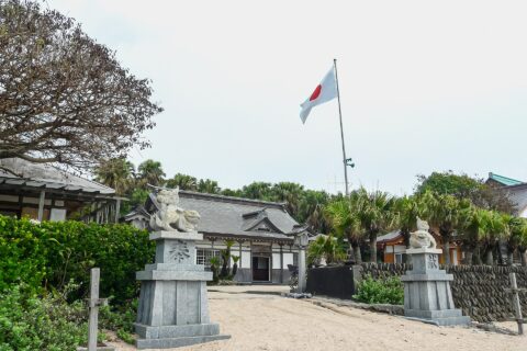 宮崎県宮崎市青島にある青島神社。境内入り口