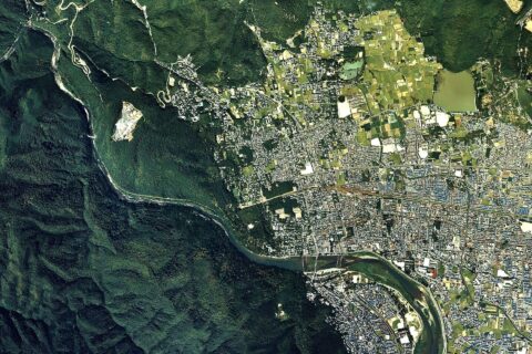嵐山（京都府京都市右京区）付近の空中写真。ckk-87-1_c5aの6,7,8、ckk-87-1_c6の6,7,8,9、合計7枚を合成作成。