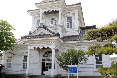 旧鶴岡警察署庁舎