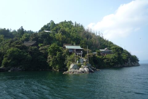 竹生島遠景