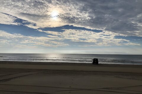 ja:千里浜なぎさドライブウェイ（ja:石川県ja:宝達志水町）
