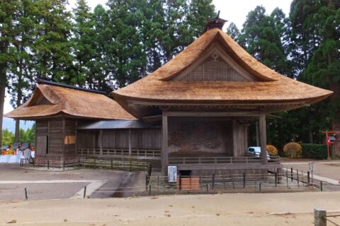 白山神社 能楽殿 （岩手県平泉町・中尊寺）