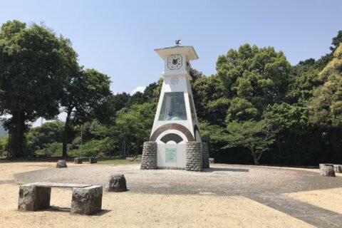 岩国城ロープウエー・山頂駅前の城山からくり時計