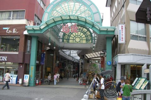 道後商店街の入口 JAPAN