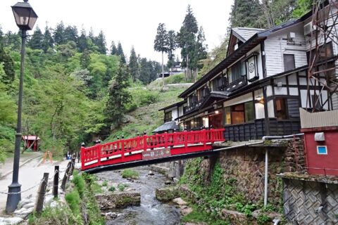 銀山温泉瀧見橋