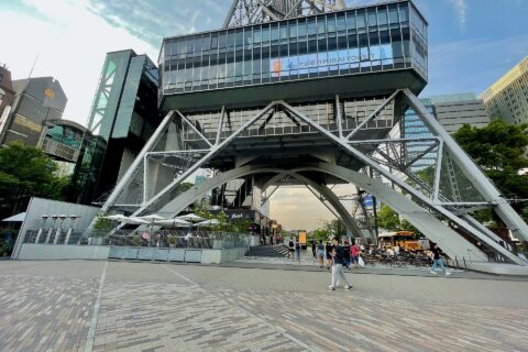名古屋テレビ塔の地上部分。