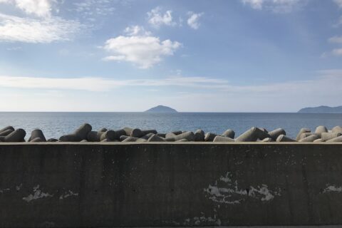 福吉しおさい公園より望む姫島