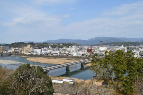 人吉城から望む人吉市街地