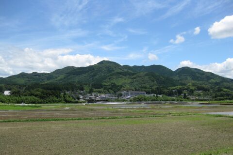 鹿児島県の藺牟田池を囲む藺牟田火山