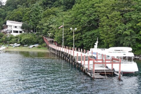 中禅寺湖菖蒲ヶ浜の桟橋