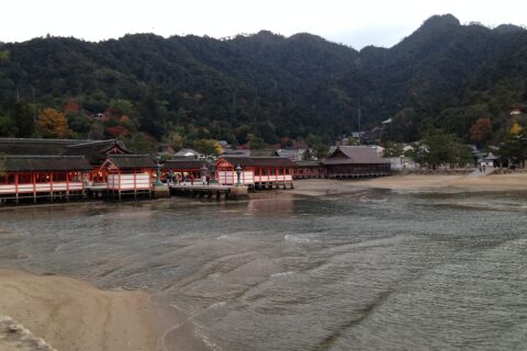 厳島神社と弥山