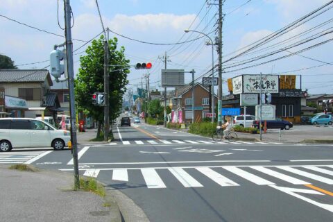 Saitama prefectural Road 2: Saitama-Kasukabe Line. Honmaru 4 chōme, Iwatsuki ward, Saitama, Saitama prefecture, Japan.