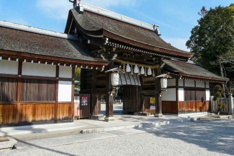 ​兵庫県淡路市多賀にある伊弉諾神宮。神門
