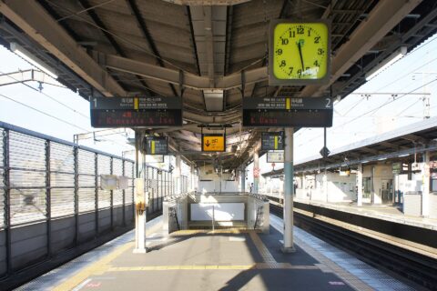 Platform 1・2 of JR Ryomo Line Maebashi Station