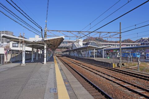 ​JR西日本・彦根駅のホーム