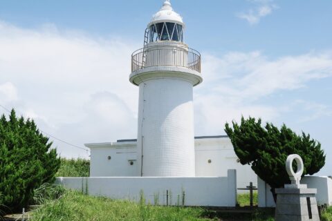 ​城ヶ島灯台。