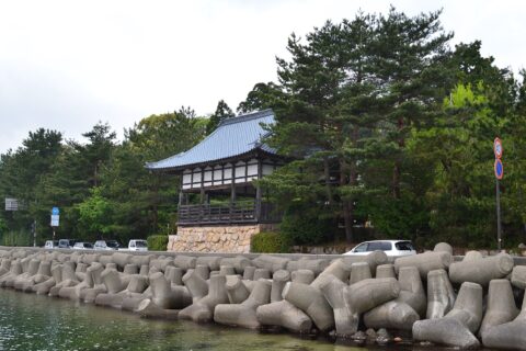 常宮神社 拝殿 (海側)