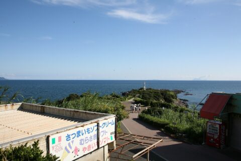 ​鹿児島県薩摩半島の長崎鼻突端を望む