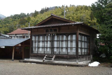 島根県出雲市にある須佐神社。神楽殿。