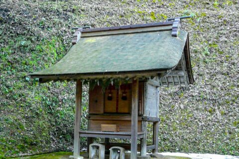 島根県松江市大庭町にある神魂神社。境内社の外山社