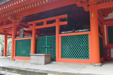 春日大社摂社榎本神社 拝殿