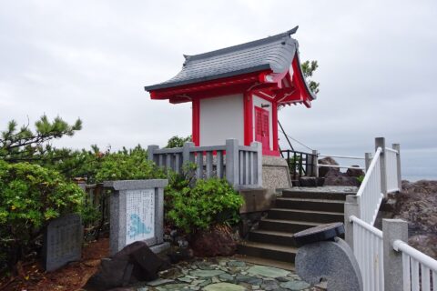 桂浜の海津見神社（龍王宮）