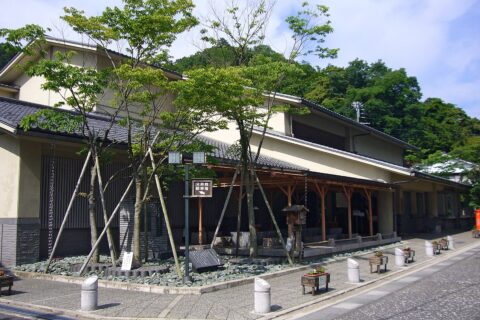 城崎文芸館。所在地は兵庫県豊岡市の城崎温泉。