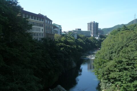 鬼怒川温泉、鬼怒川ふれあい橋より下流方