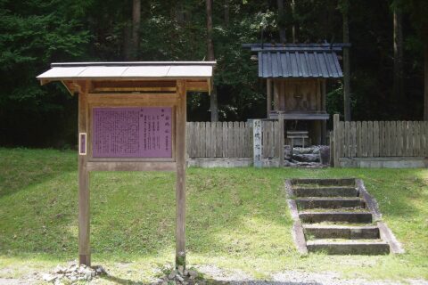 北畠神社末社留魂社（三重県津市）