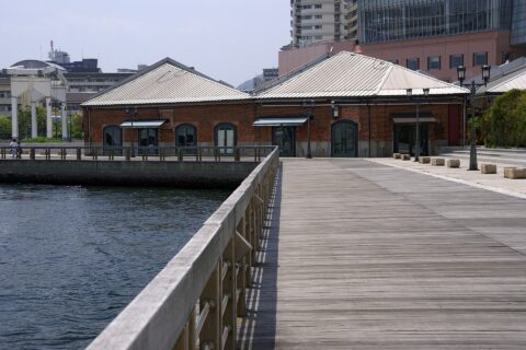 ​ハーバーウォークと煉瓦倉庫レストラン街, ハーバーランド, 兵庫県神戸市）