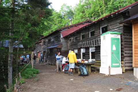 甲武信小屋
