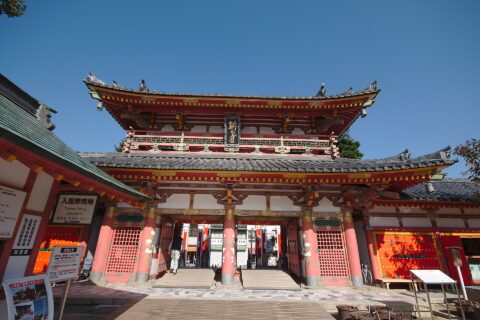 Kōsan-ji temple entrance gate, Onomichi, Japan