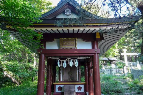 香川県観音寺市の琴弾山山頂にある琴弾八幡宮。境内社 宮坂天神