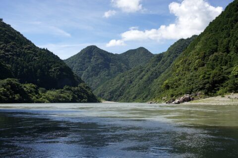 熊野川, 和歌山県新宮市