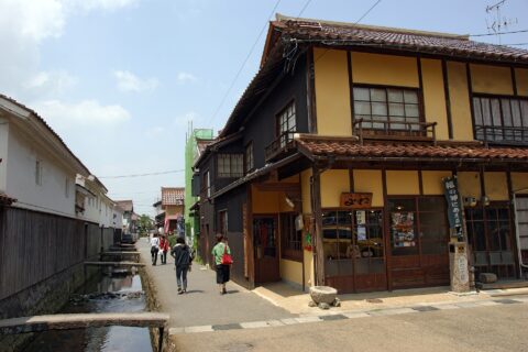 Utsubuki-tamagawa in Kurayoshi, Tottori prefecture, Japan