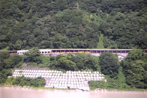 黒部峡谷鉄道